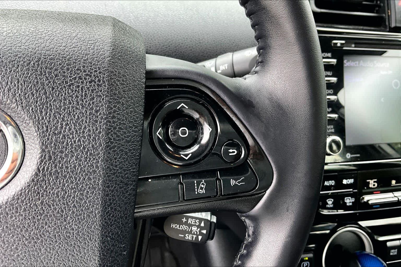 Certified 2020 Toyota Prius Prime LE FWD image 23