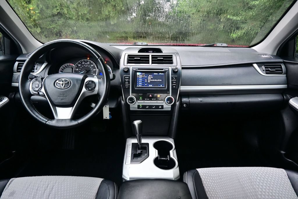 Used 2013 Toyota Camry SE FWD image 26