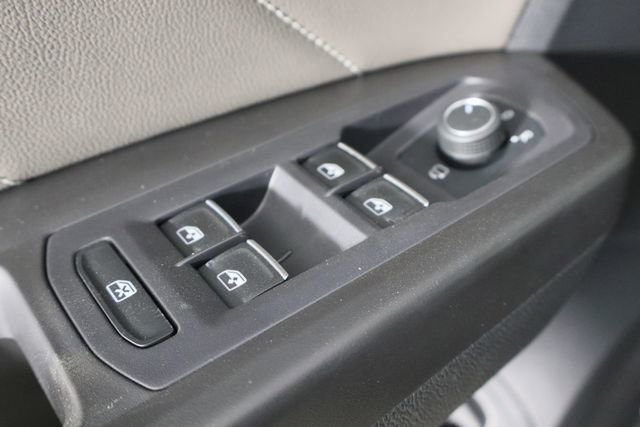 Used 2022 Volkswagen Atlas SEL Premium image 22