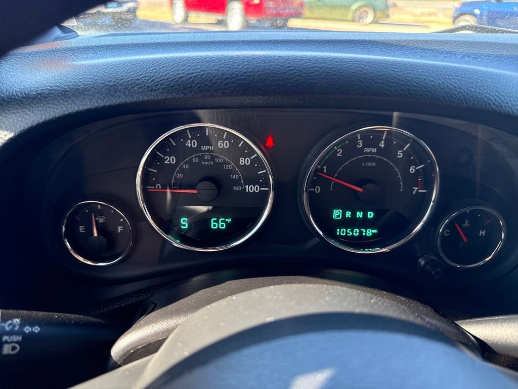 Used 2015 Jeep Wrangler Sport image 15