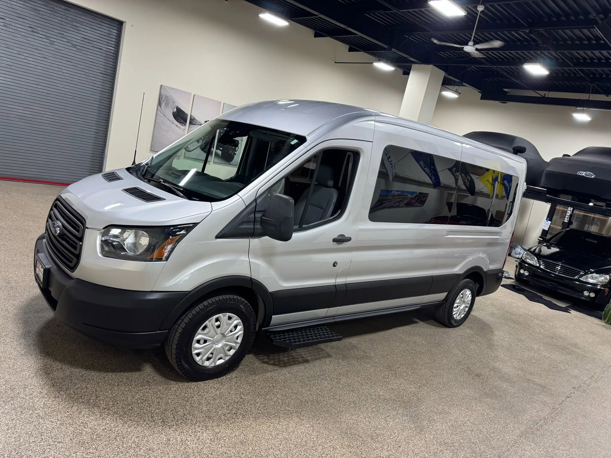 Used 2019 Ford Transit 250 148 Medium Roof image 10