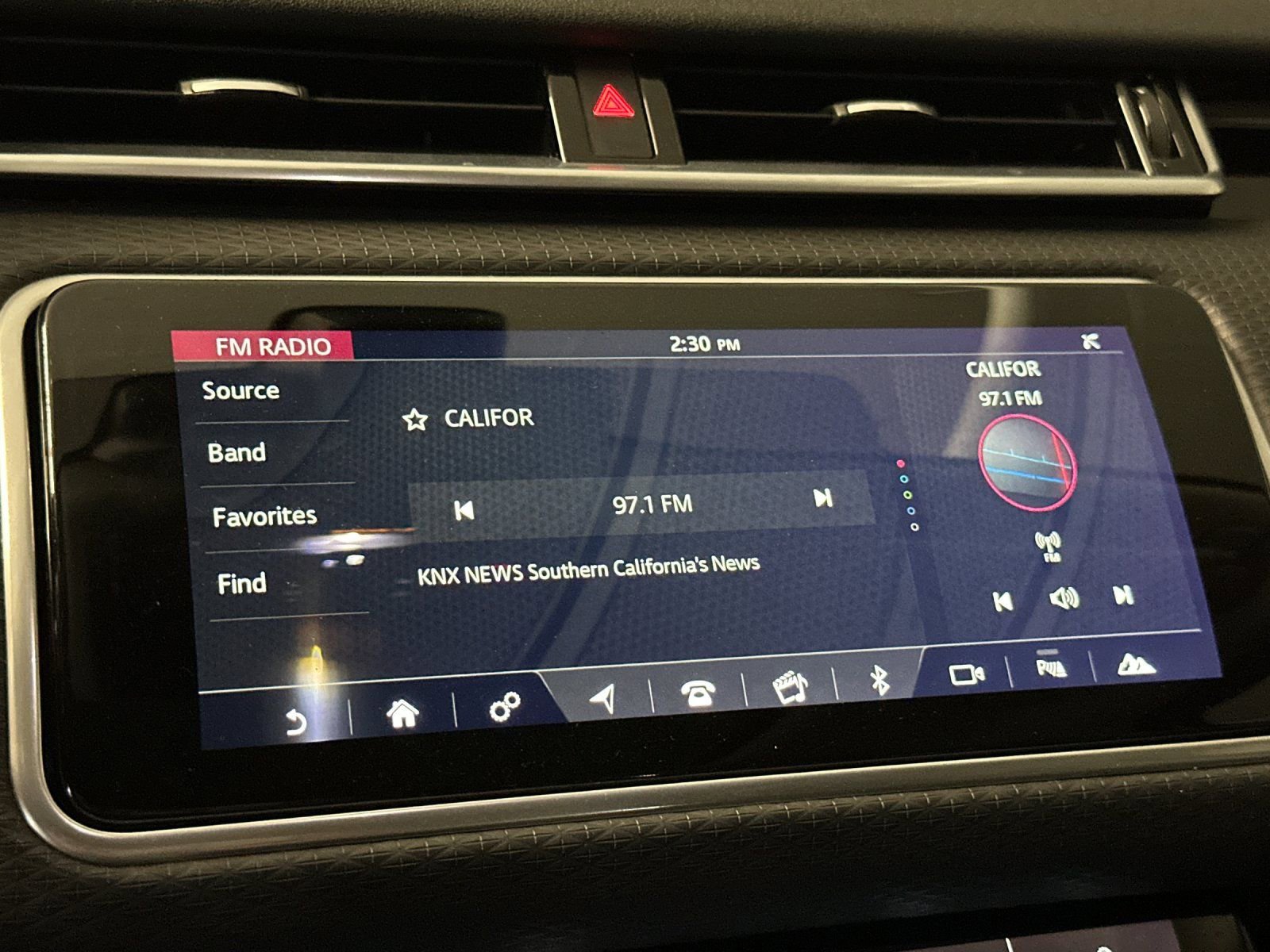 Used 2020 Land Rover Range Rover Velar S image 24