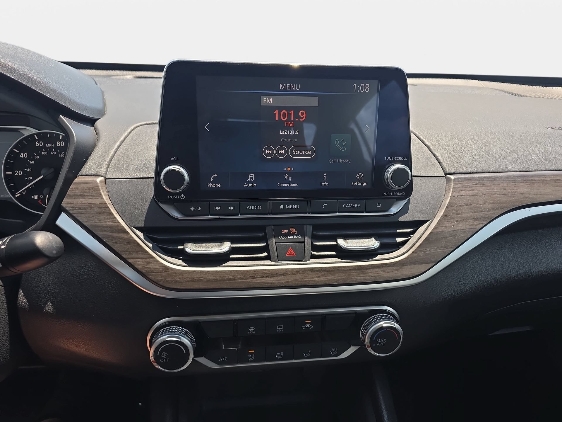 Used 2026 Nissan Altima 2.5 SV AWD/4WD image 19