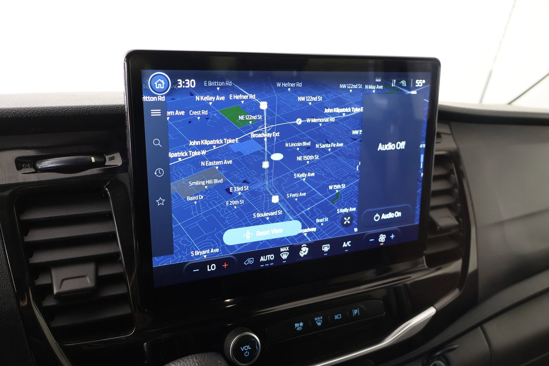 Used 2023 Ford Transit 350 XLT image 7