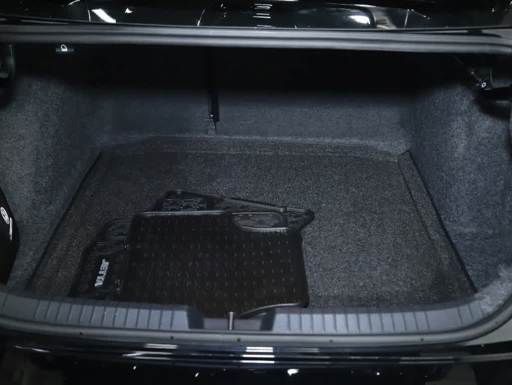 Certified 2024 Volkswagen Jetta SEL FWD image 30