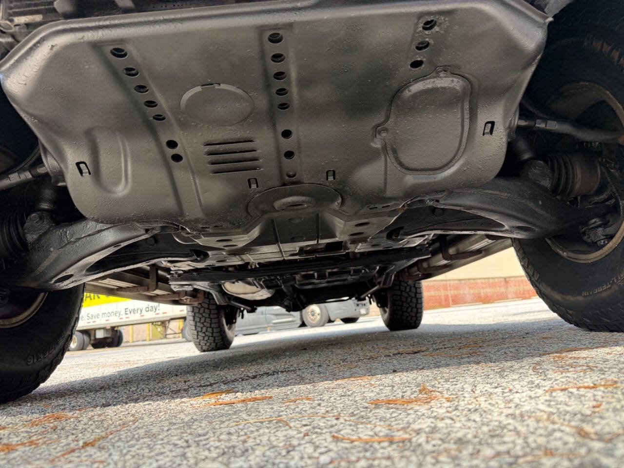 Used 2001 Lexus LX 470 4WD image 81