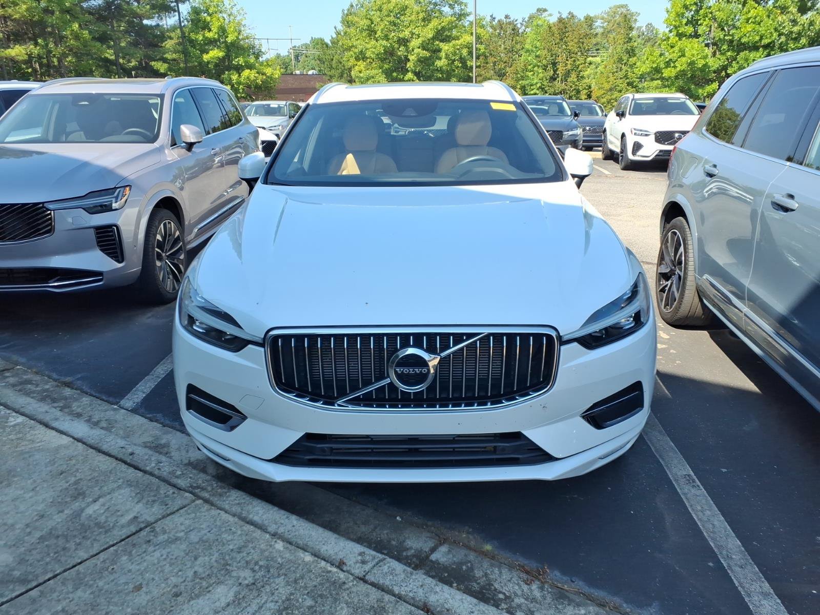 Used 2021 Volvo XC60 T5 Inscription w/ Protection Package Premier FWD image 3