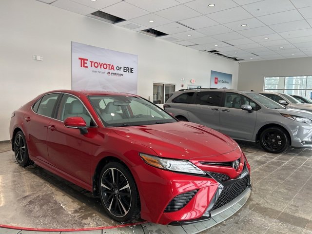 Used 2019 Toyota Camry XSE image 1
