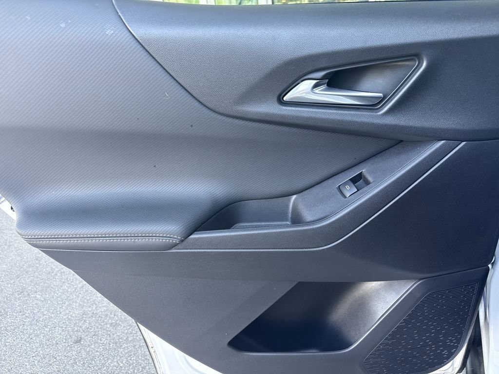 Used 2025 Chevrolet Equinox LT image 29