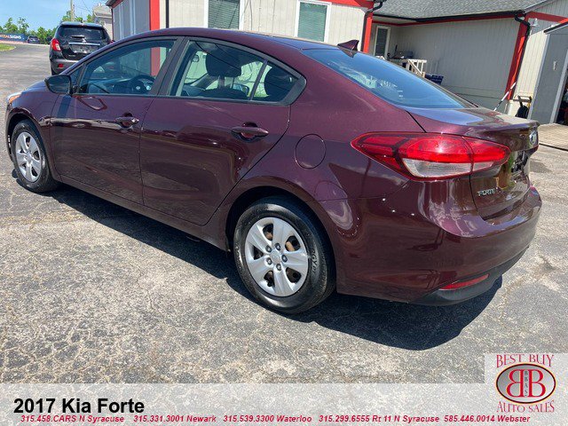 Used 2017 Kia Forte LX w/ LX Popular Package FWD image 5