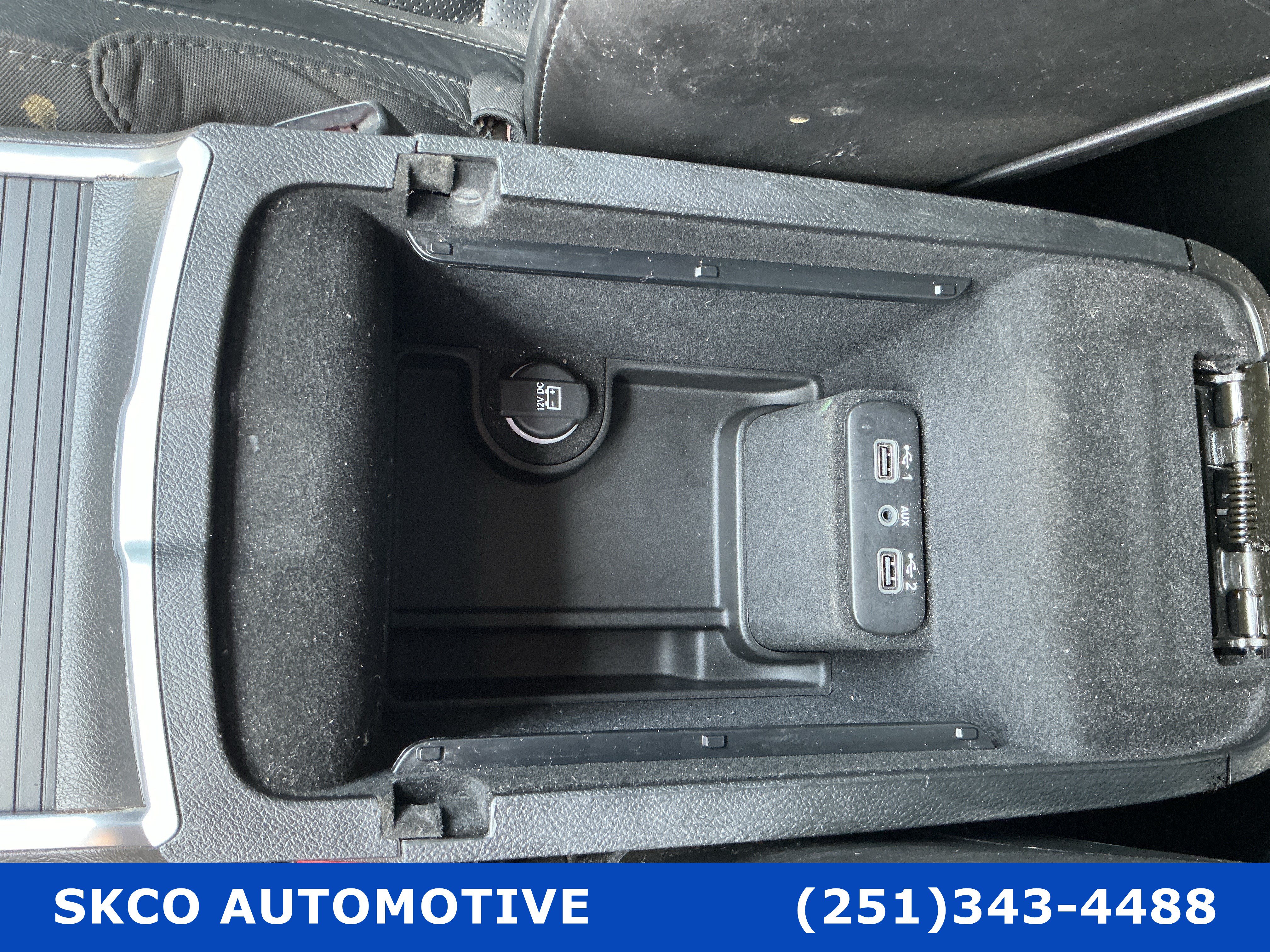 Used 2022 Dodge Charger SXT w/ Plus Group RWD image 25