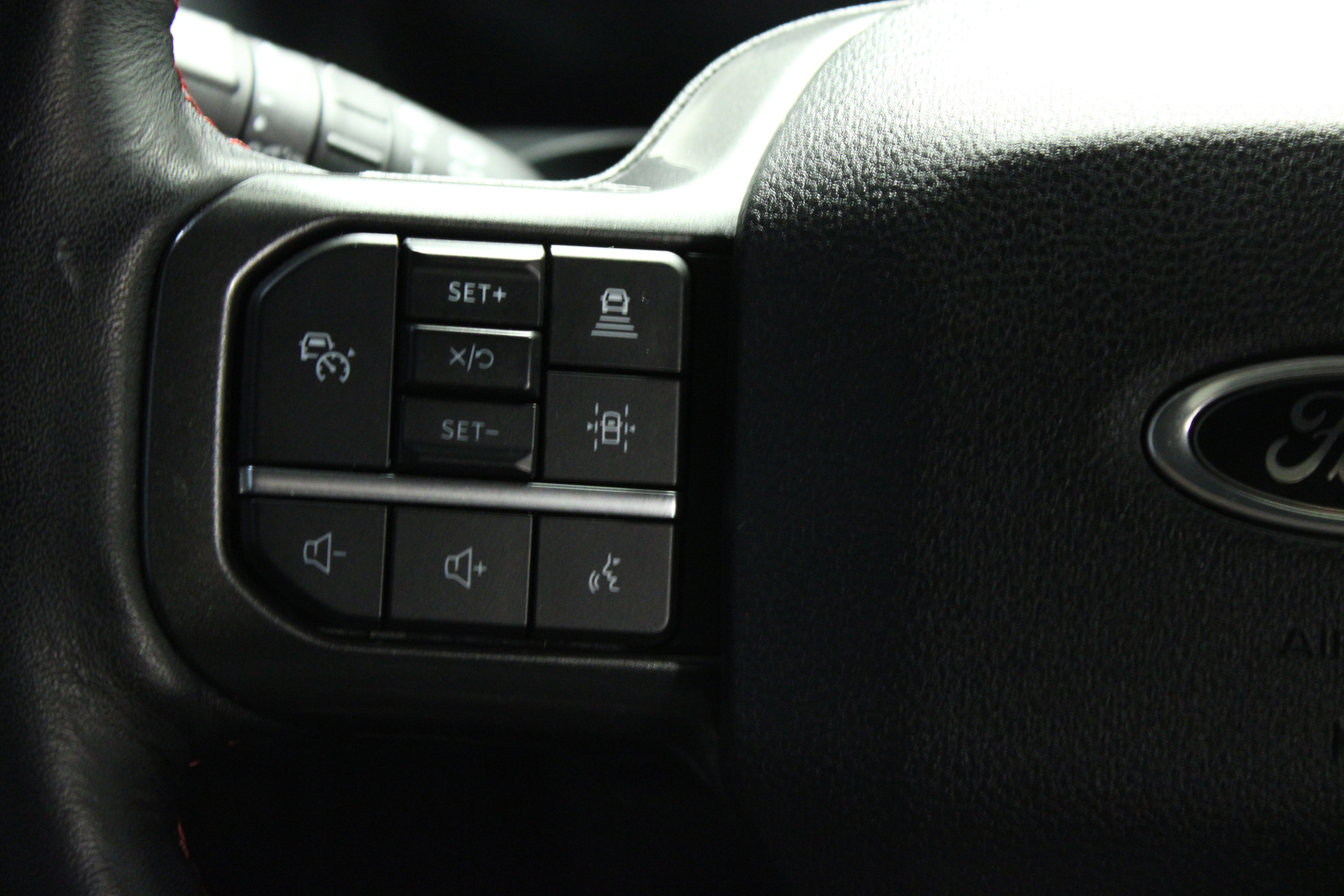 Used 2024 Ford Expedition Max Limited image 24