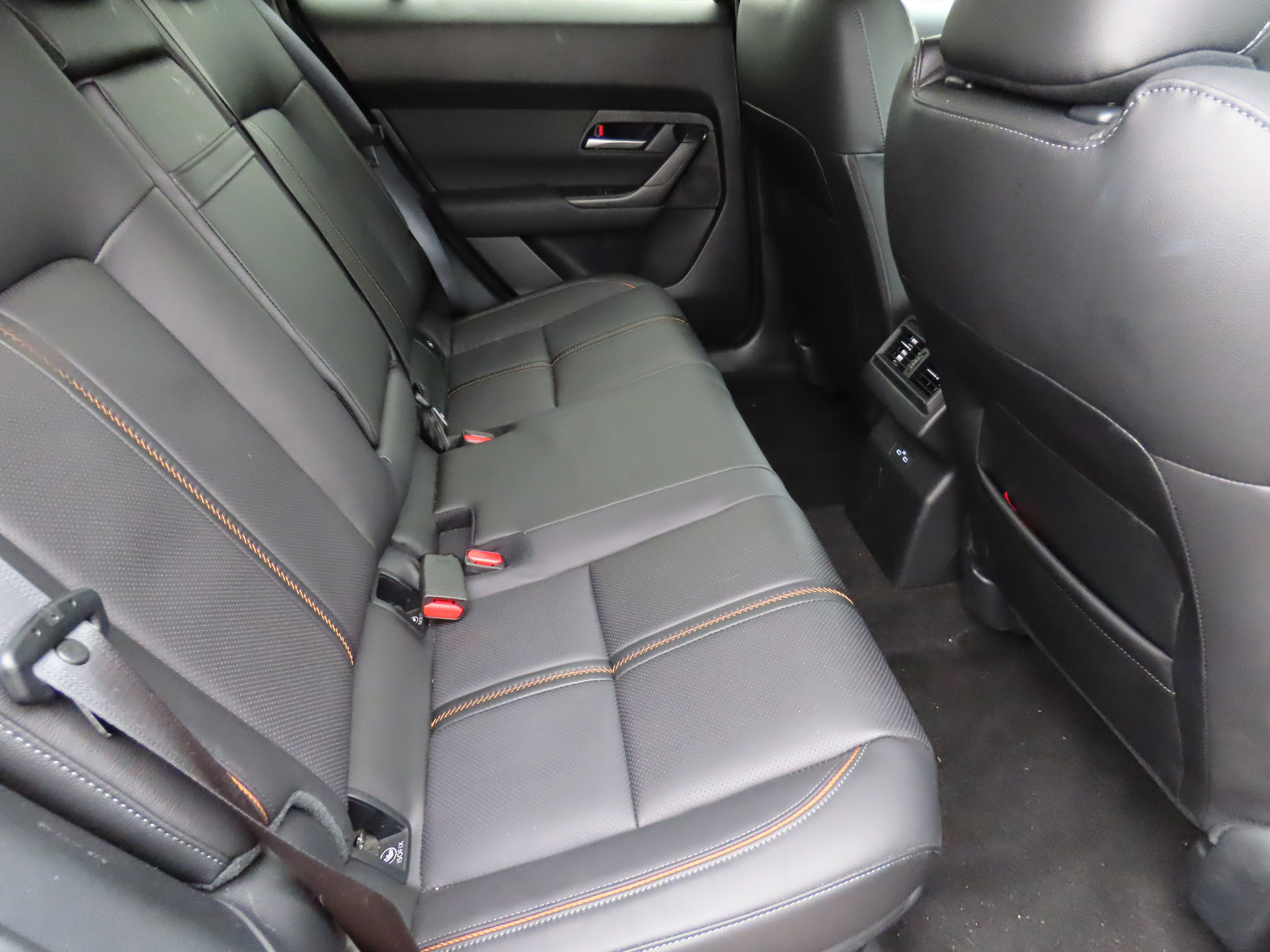 Used 2025 MAZDA CX-50 AWD 2.5 Hybrid w/ Premium Pkg image 14