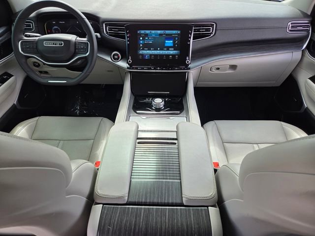 Certified 2023 Jeep Wagoneer L Series II RWD image 19