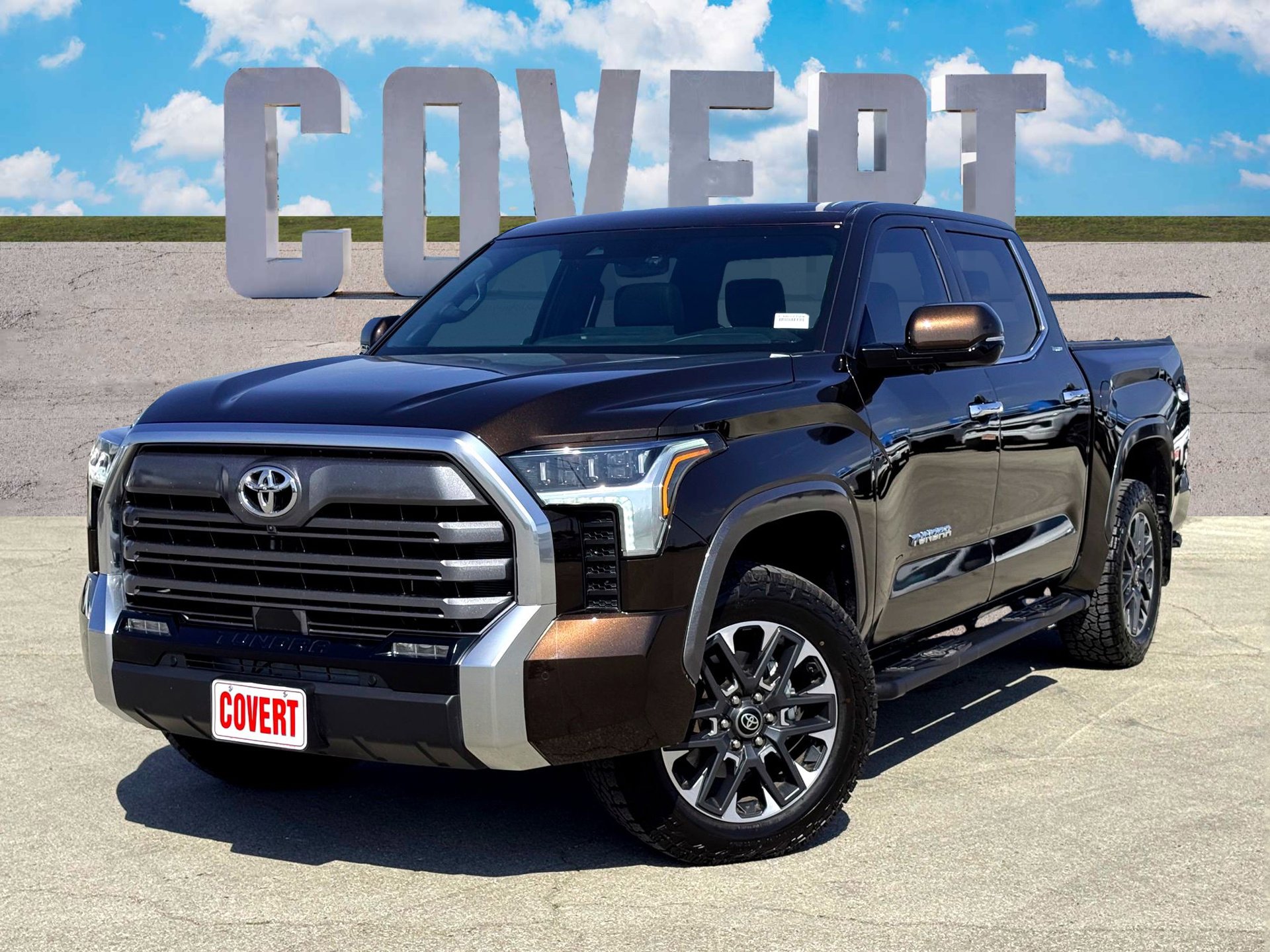 Used 2025 Toyota Tundra Limited image 1