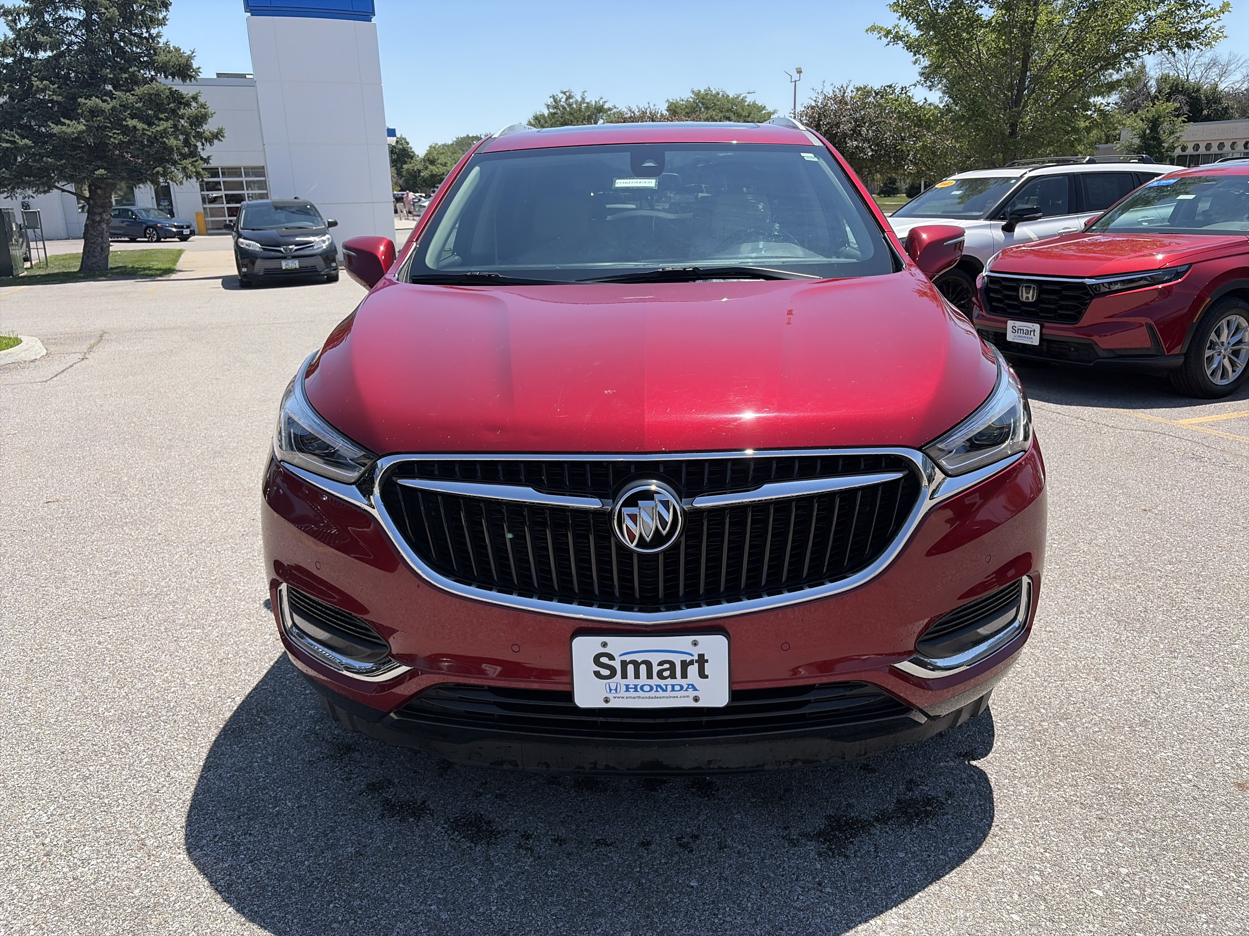 Used 2019 Buick Enclave Premium w/ Experience Buick Package AWD/4WD image 2