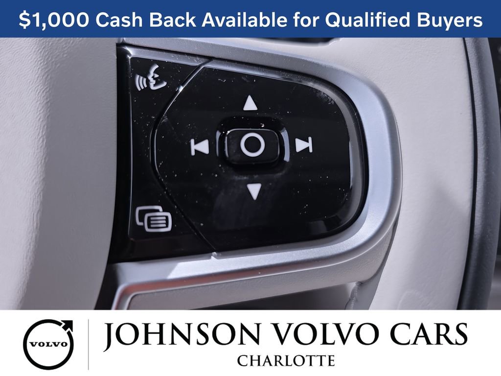 New 2026 Volvo XC60 T8 Ultra w/ Protection Package Premier AWD/4WD image 18