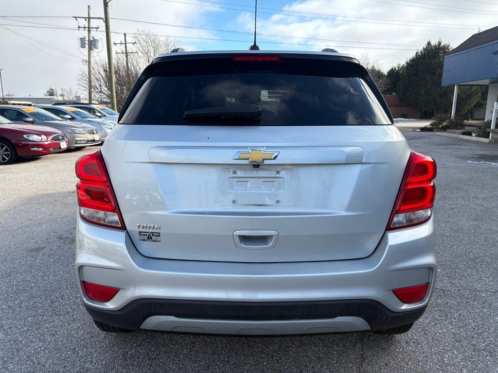 Used 2021 Chevrolet Trax LT FWD image 7