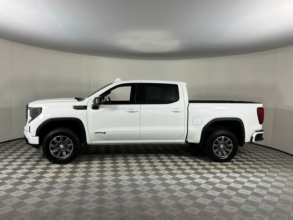 Used 2025 GMC Sierra 1500 AT4 image 10