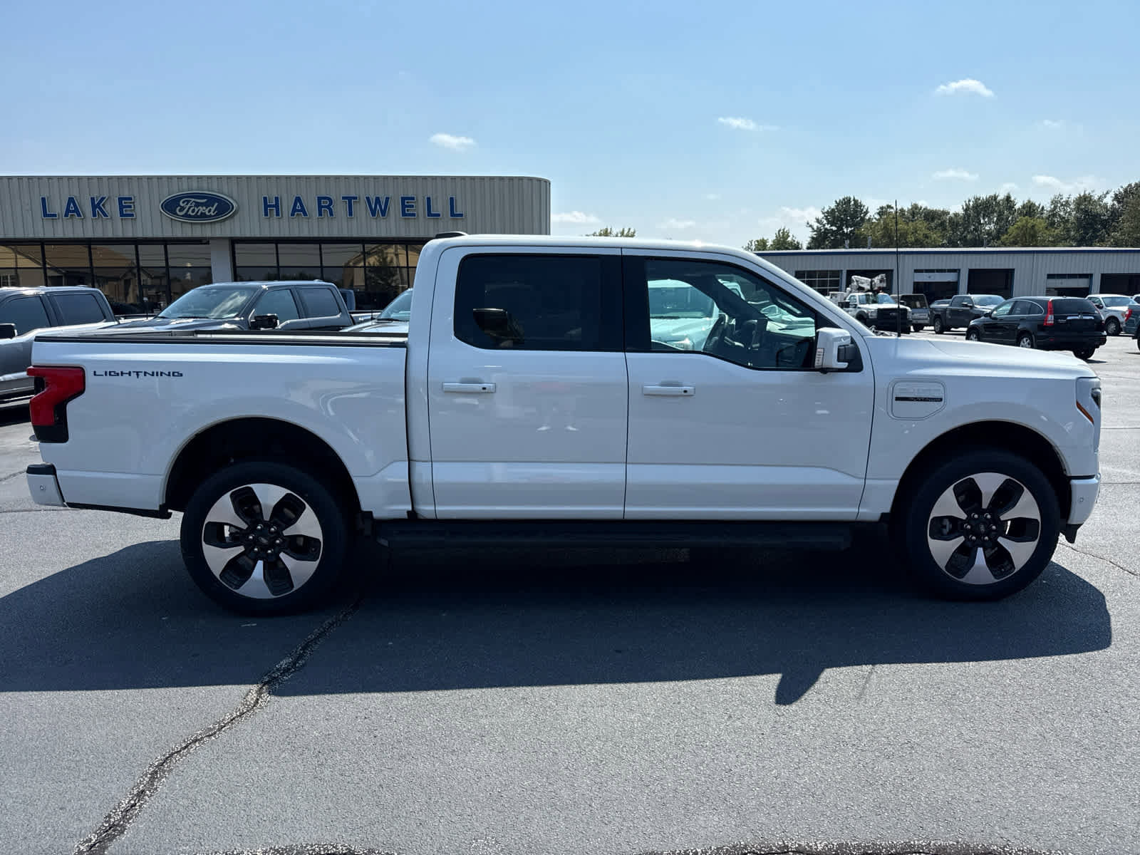 New 2023 Ford F150 Lightning Platinum image 35