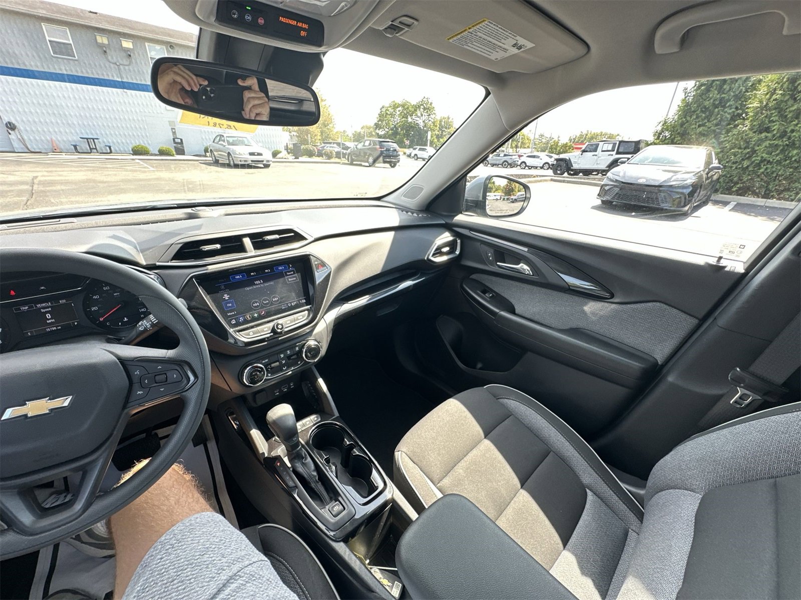 Used 2023 Chevrolet TrailBlazer LT w/ Convenience Package image 15