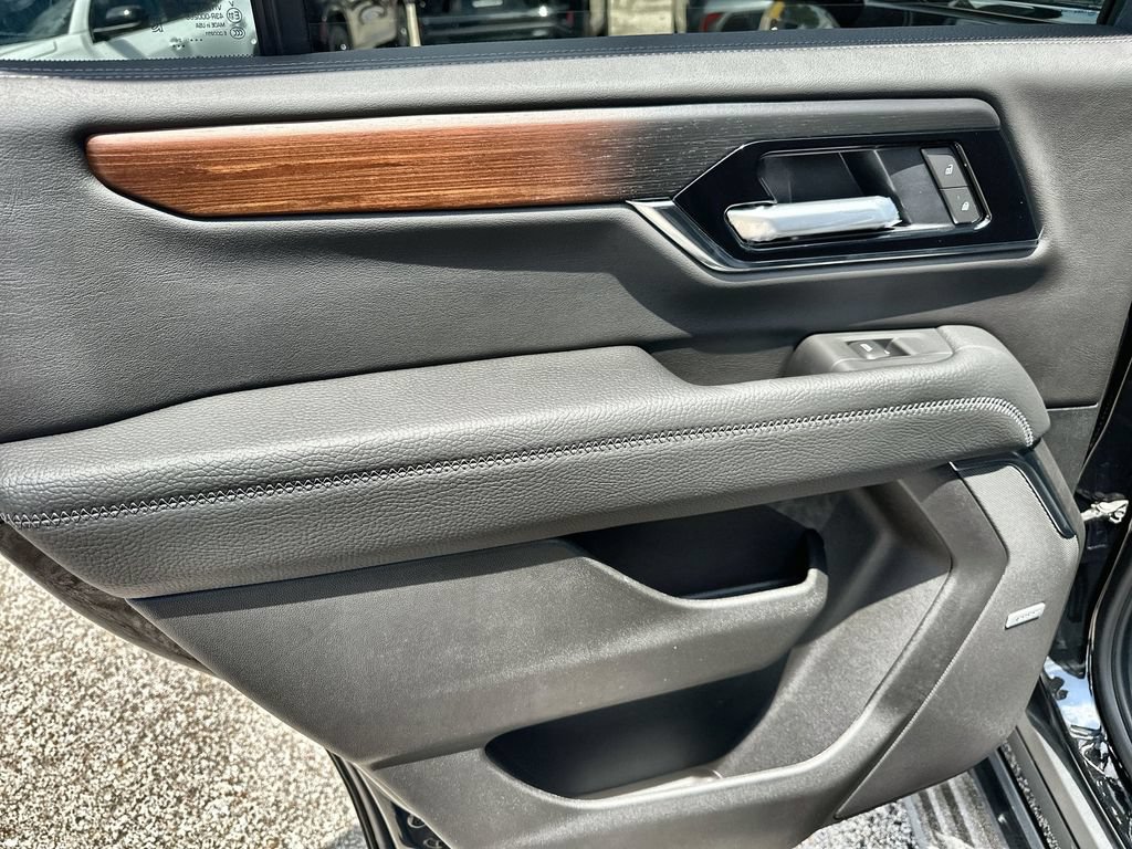 New 2026 GMC Yukon Denali w/ Sun & Power Step Package RWD image 15
