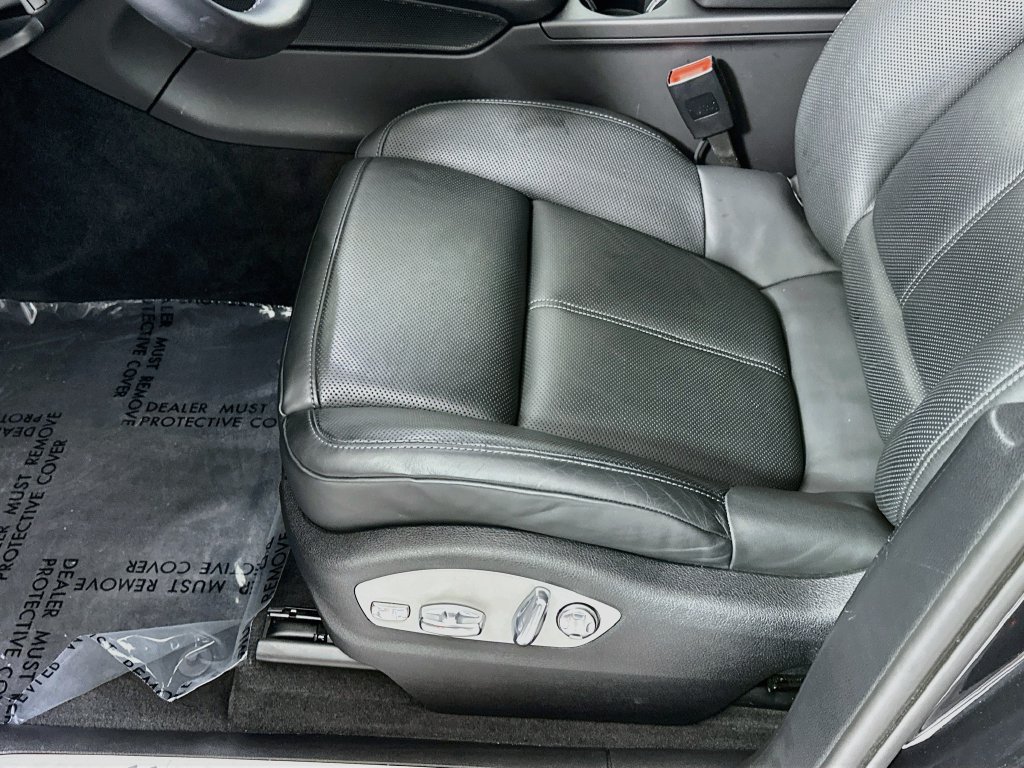 Certified 2023 Porsche Macan S AWD/4WD image 22