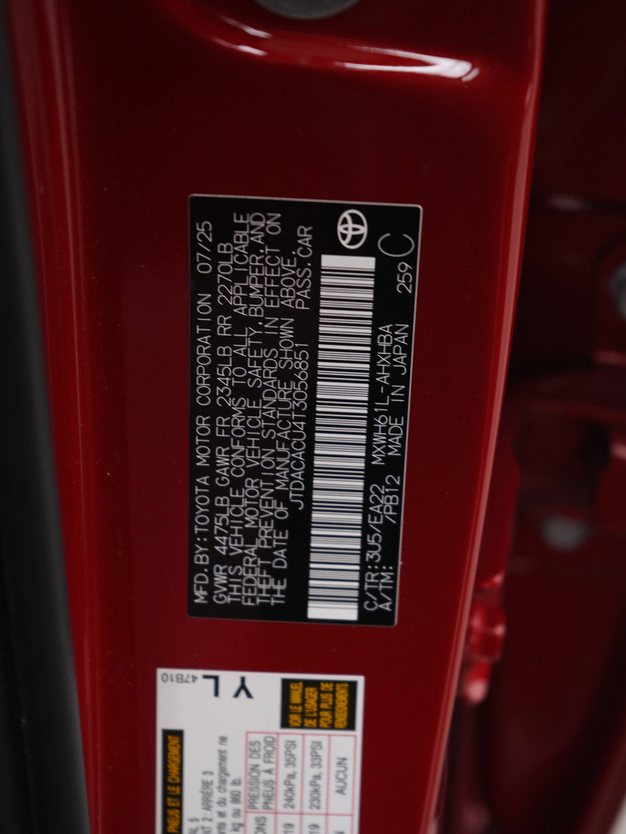 Used 2026 Toyota Prius Plug-In Hybrid image 32