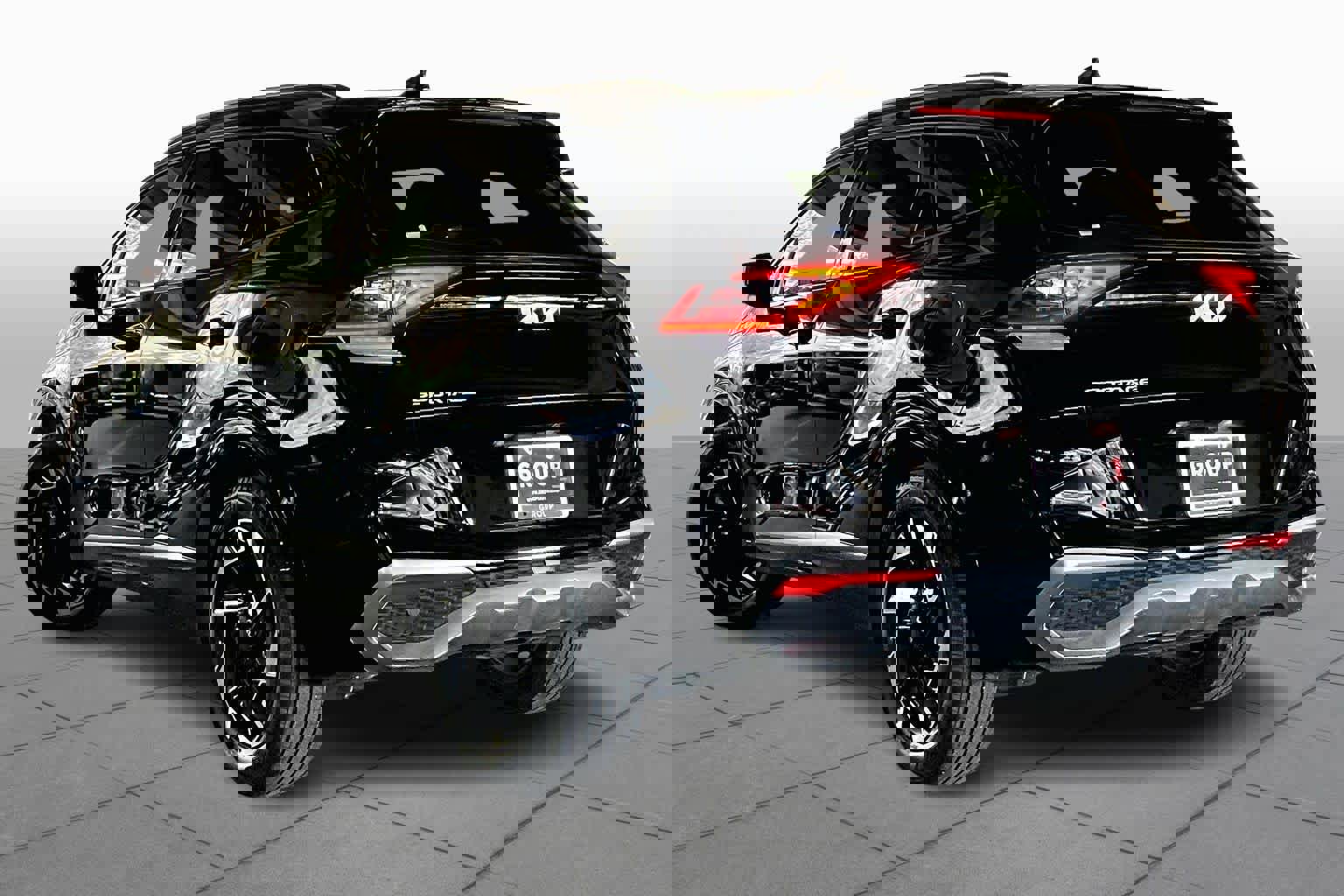 Used 2025 Kia Sportage SX image 11