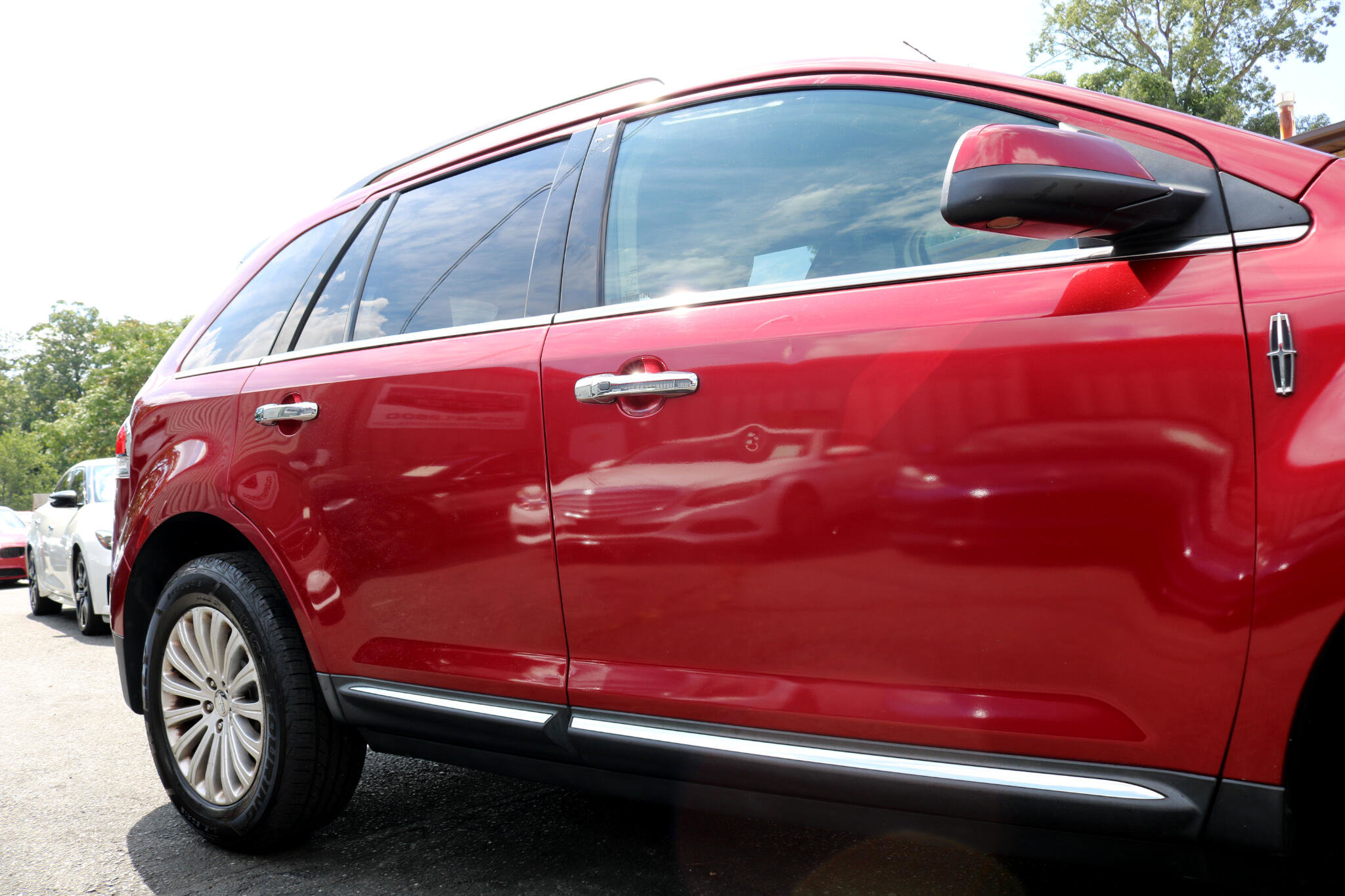 Used 2015 Lincoln MKX FWD w/ Walnut Swirl Wood Package image 12