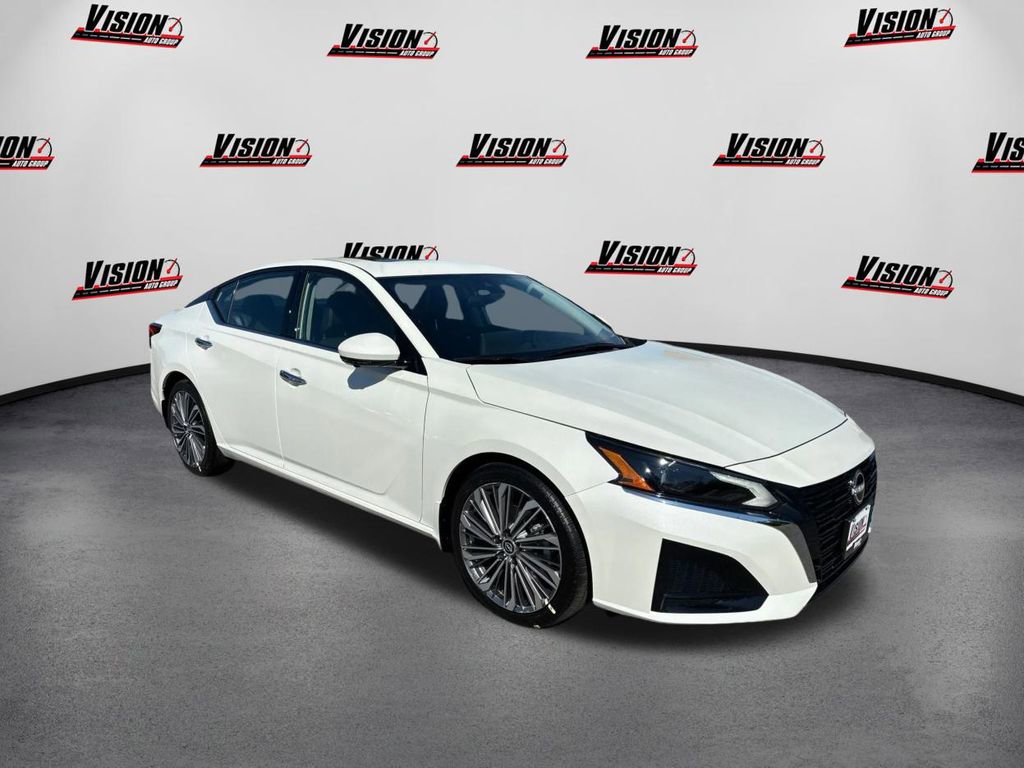 New 2025 Nissan Altima 2.5 SL image 3