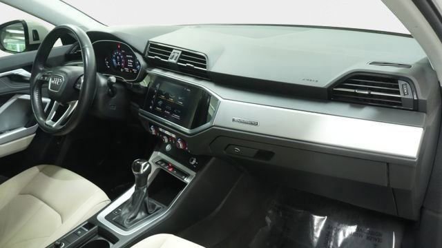 Used 2020 Audi Q3 2.0T Premium w/ Convenience Package image 19