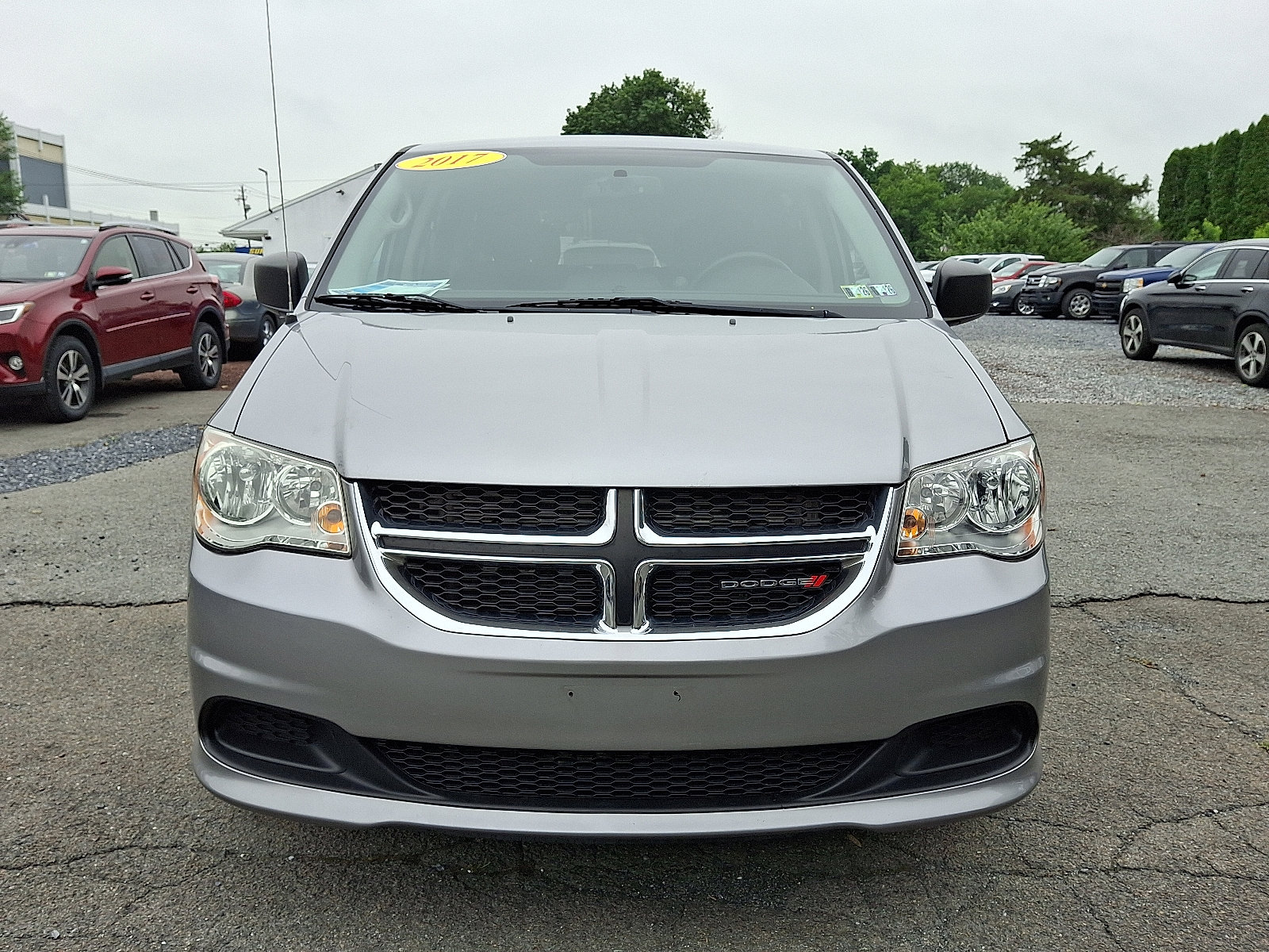 Used 2017 Dodge Grand Caravan SE w/ Power Window Group image 2