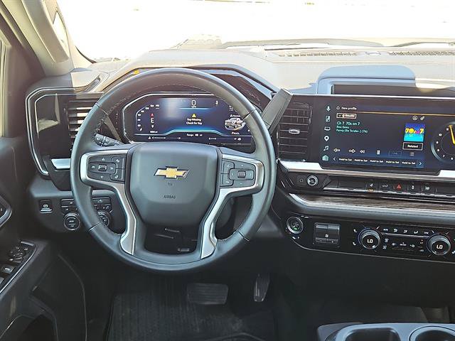 Used 2025 Chevrolet Silverado 2500 LT w/ Convenience Package AWD/4WD image 11