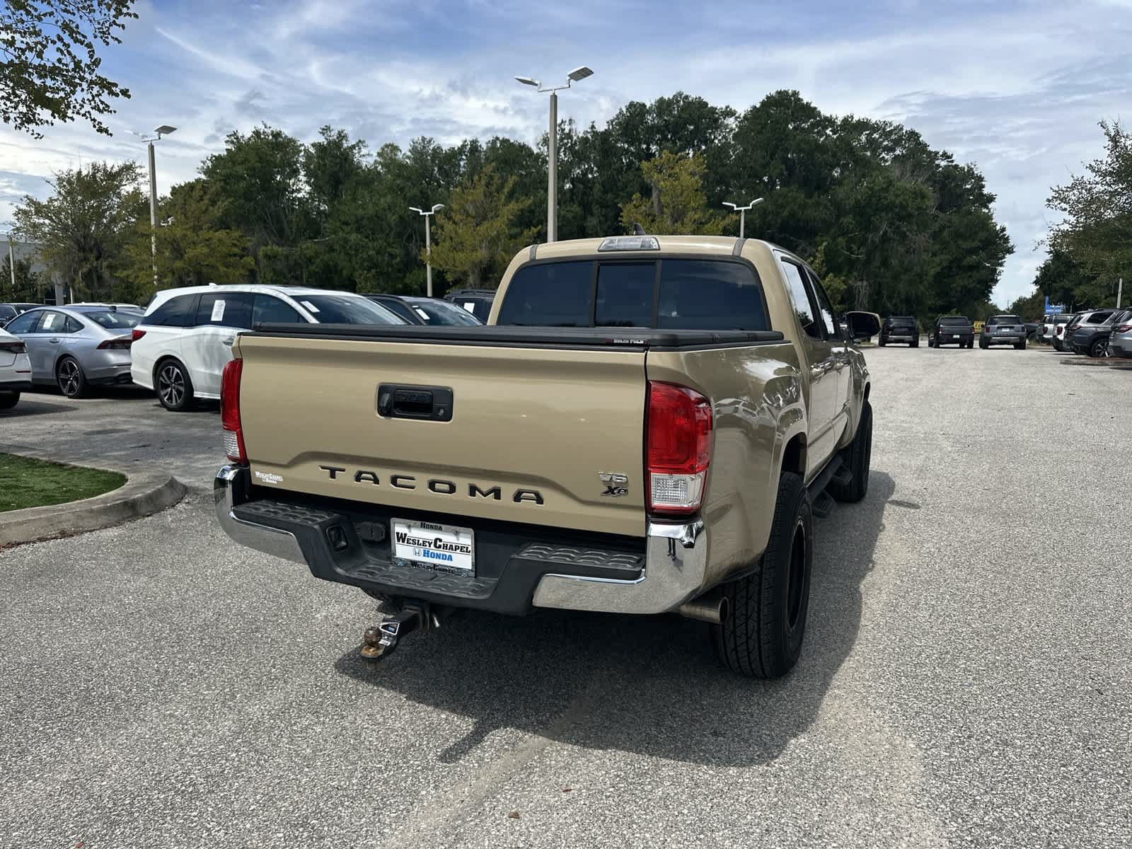 Used 2016 Toyota Tacoma SR5 w/ Towing Package RWD image 6