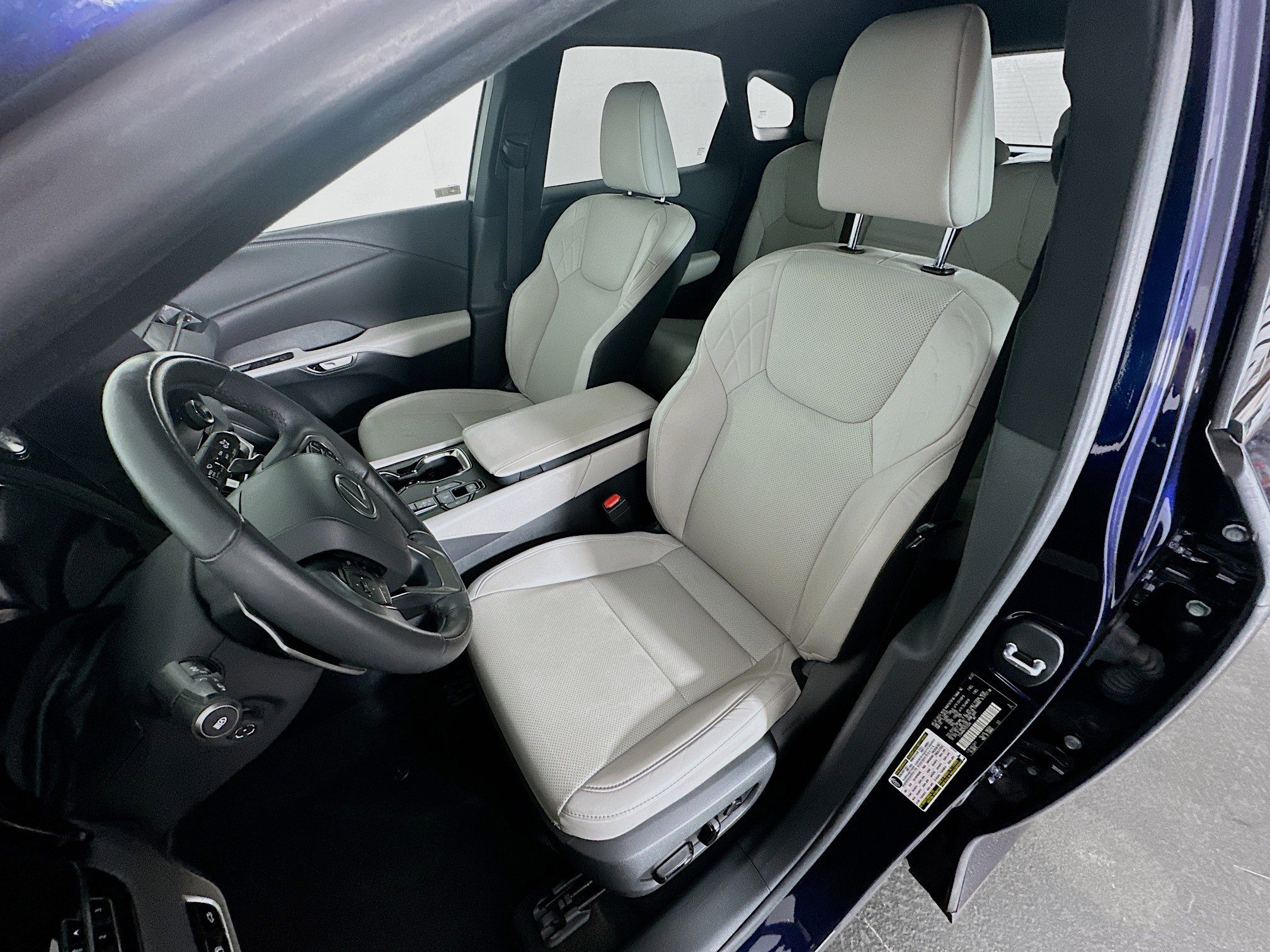 Used 2023 Lexus RX 350 Premium w/ Cold Area Package FWD image 13