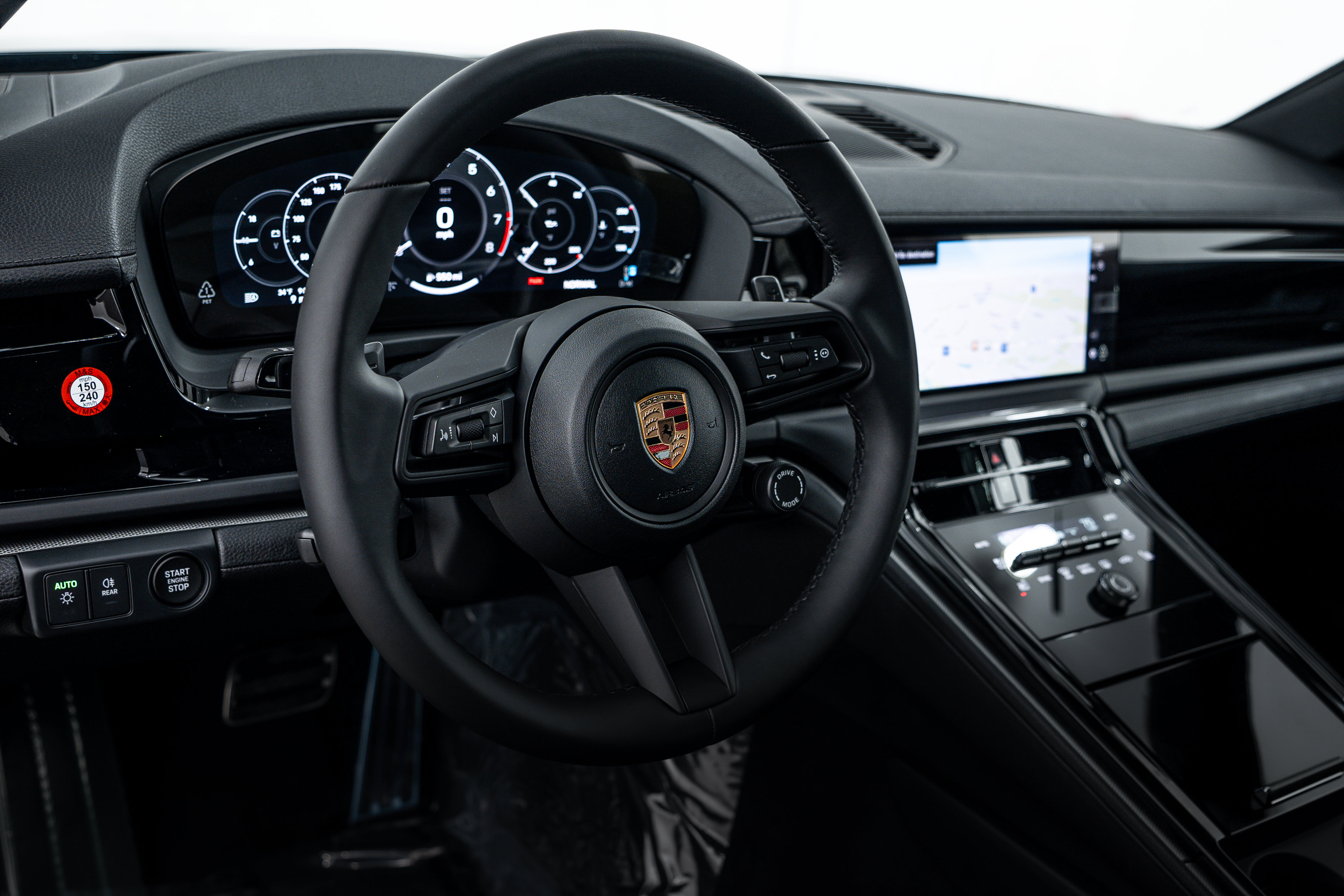Certified 2026 Porsche Panamera 4 AWD/4WD image 12