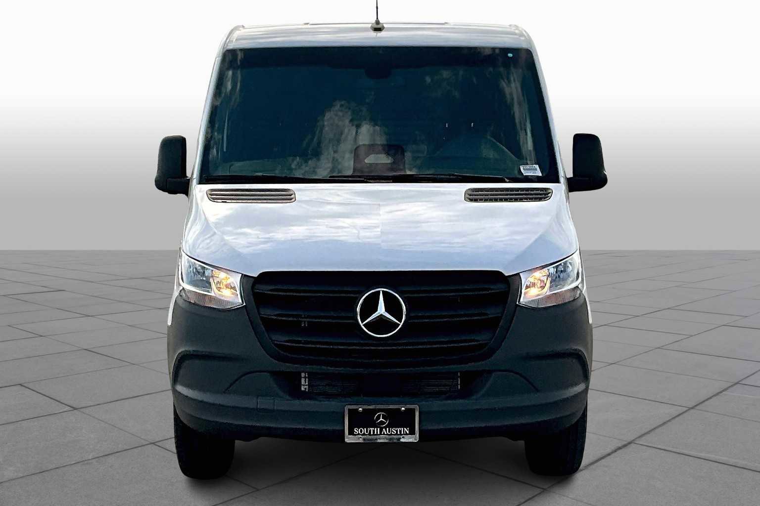 New 2025 Mercedes-Benz Sprinter 2500 image 3