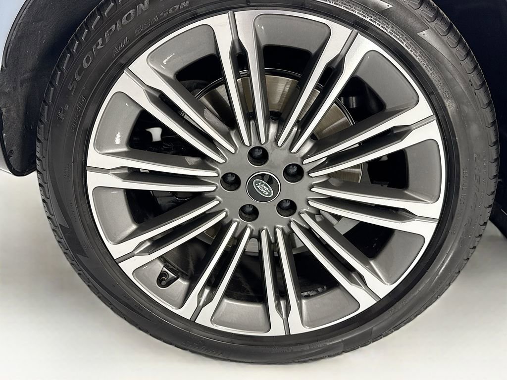 Used 2023 Land Rover Range Rover Long Wheelbase Autobiography image 34