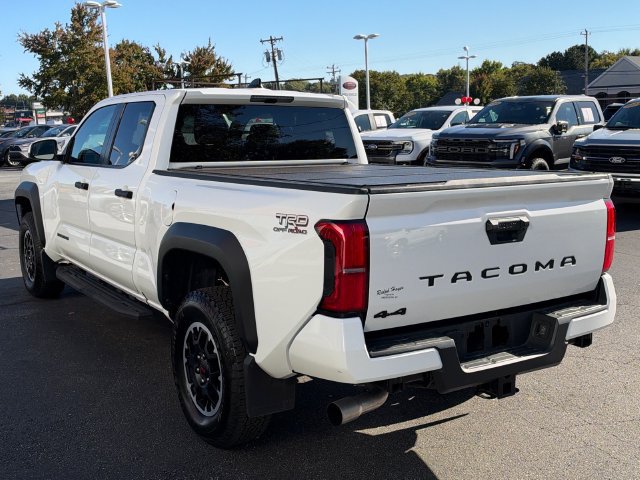 Used 2024 Toyota Tacoma TRD Off-Road AWD/4WD image 6