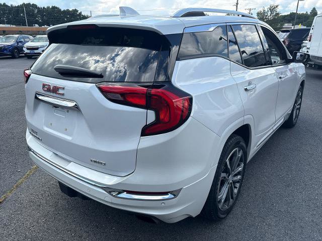 Used 2020 GMC Terrain Denali w/ Denali Premium Package AWD/4WD image 5