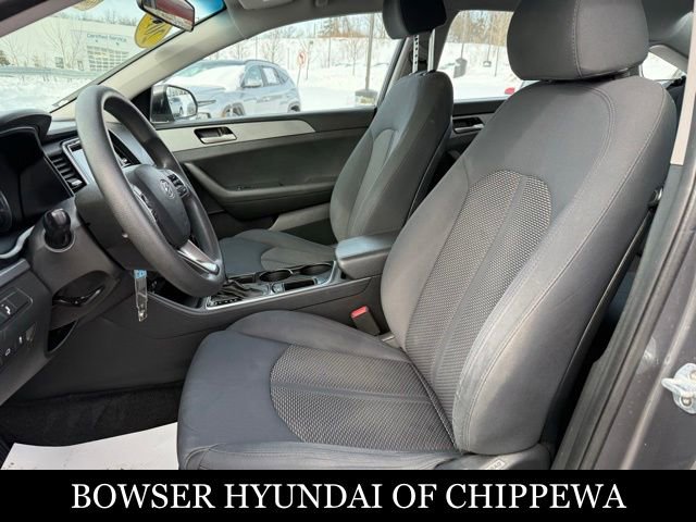 Used 2018 Hyundai Sonata SE image 2