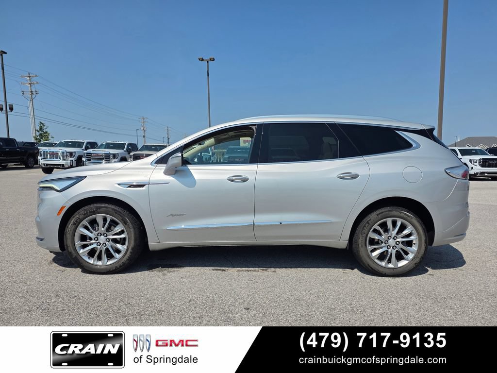 Used 2022 Buick Enclave Avenir w/ Avenir Technology Package AWD/4WD image 4
