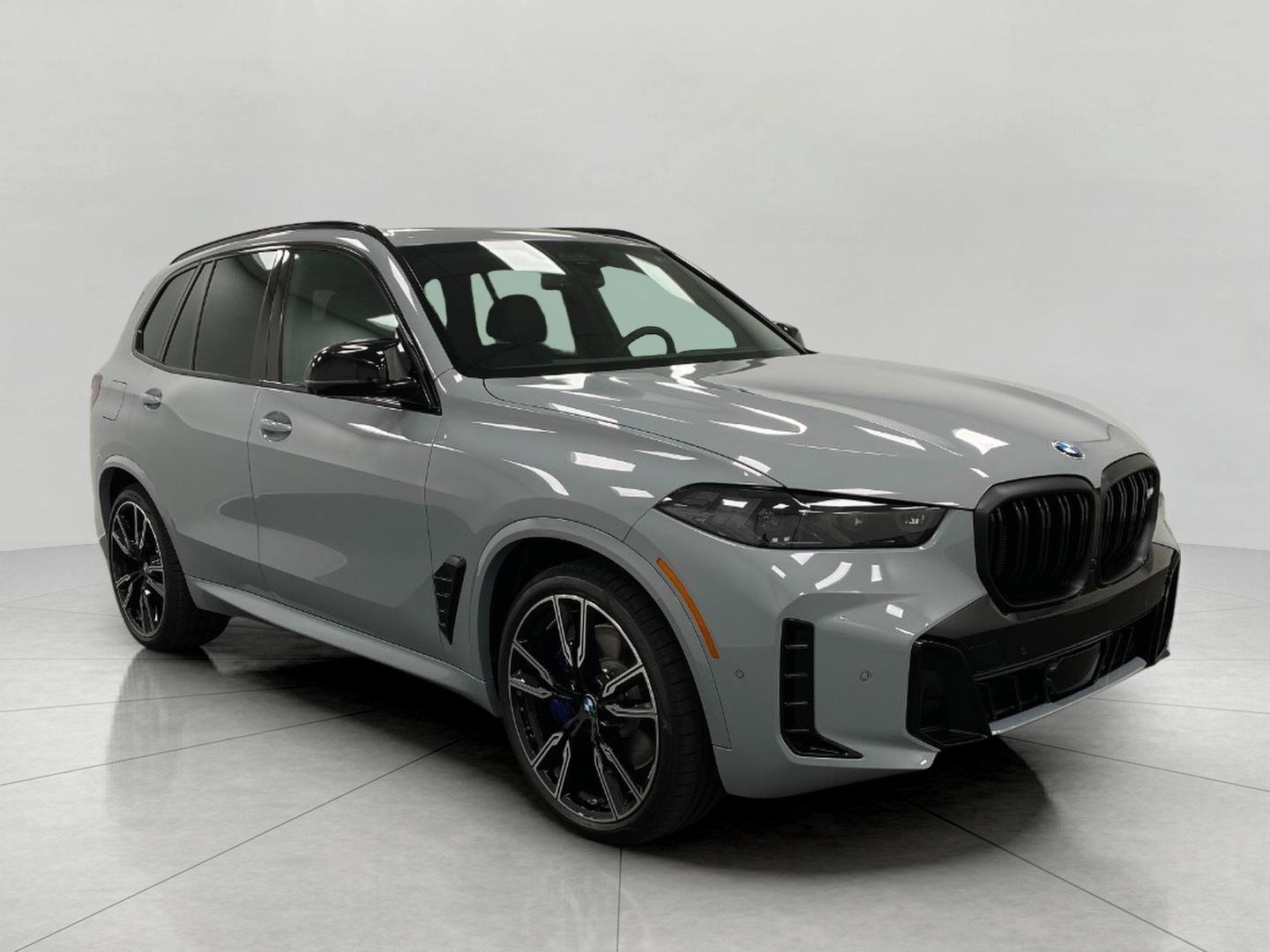 New 2026 BMW X5 M60i
