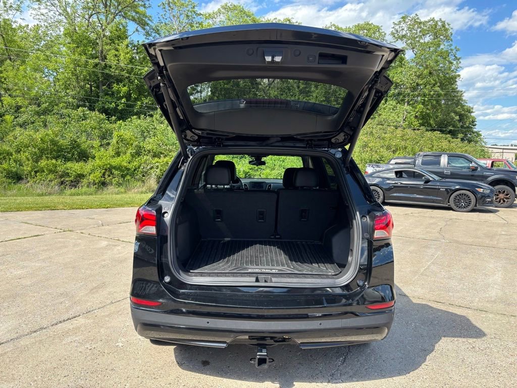 Used 2024 Chevrolet Equinox RS AWD/4WD image 16