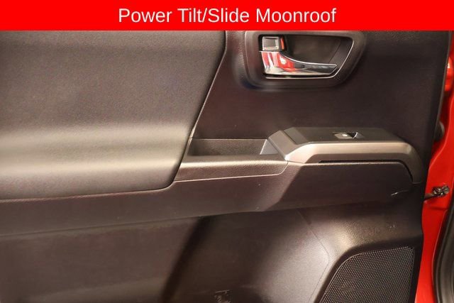 Used 2020 Toyota Tacoma TRD Sport image 11