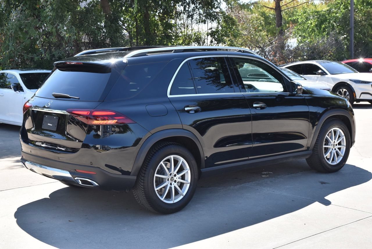 Used 2025 Mercedes-Benz GLE 350 4MATIC w/ Driver Assistance Package image 7