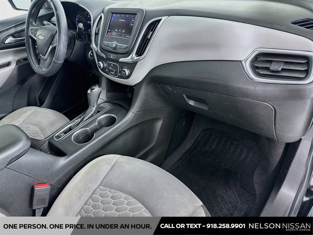 Used 2020 Chevrolet Equinox LS w/ LS Convenience Package FWD image 27