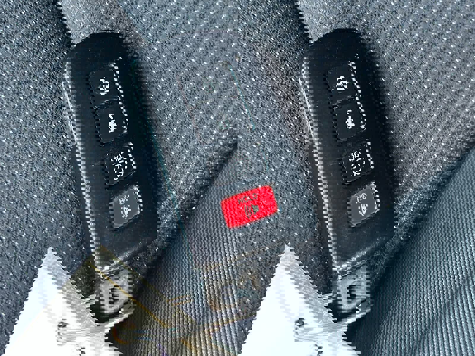 Used 2018 Toyota RAV4 XLE image 29