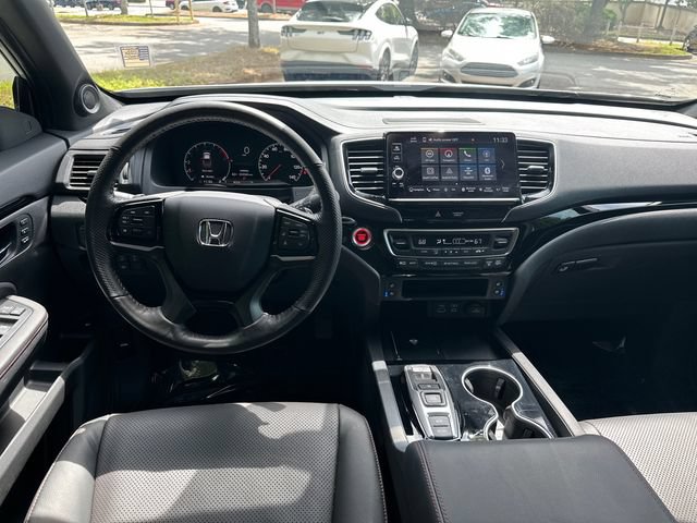 Used 2025 Honda Ridgeline Black Edition image 25